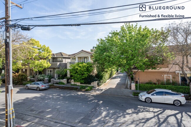 Building Photo - 315 Ramona St