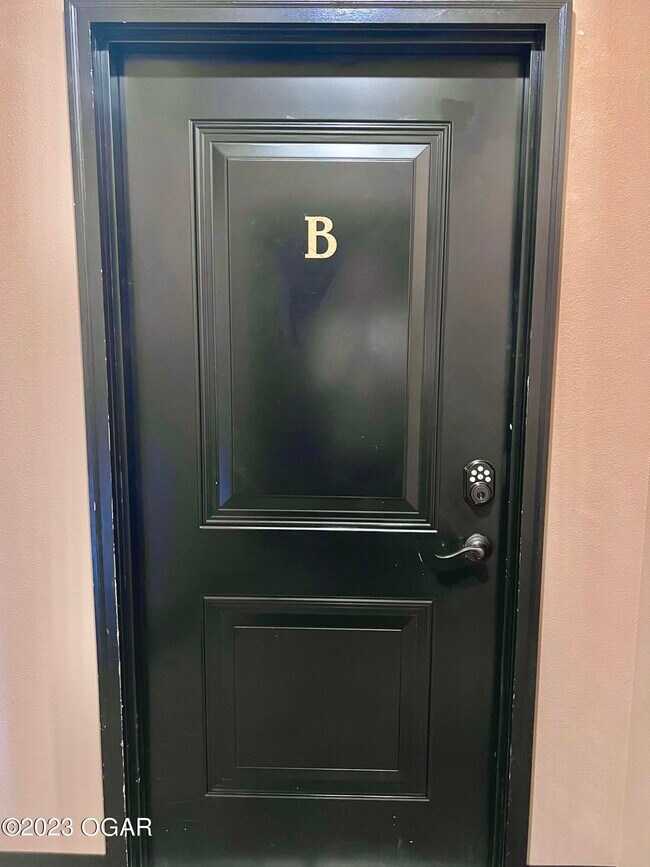 719 S Main St Unit Bourbon, Joplin, MO 64801 Condo for Rent in Joplin