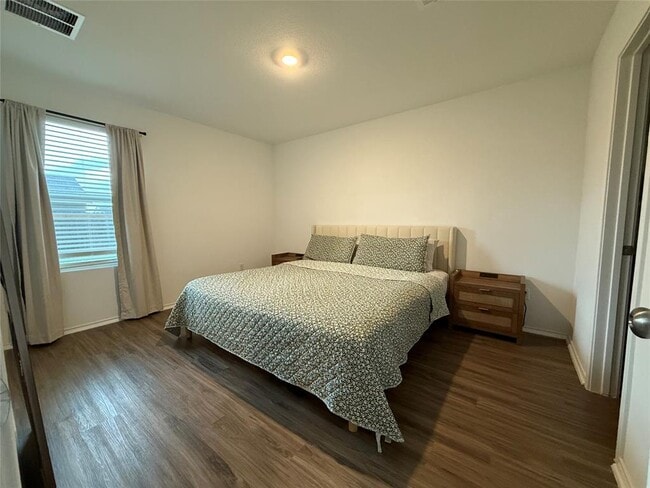 Building Photo - 1124 Smallmouth Rd