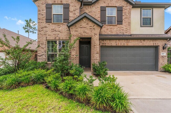 Foto del edificio - 819 Spruce Pine Dr