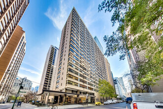 Building Photo - 850 N Dewitt Pl