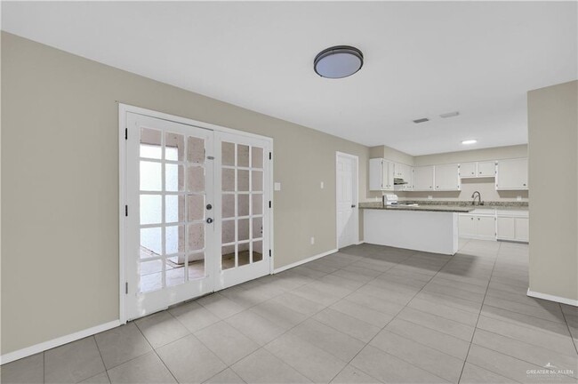 Foto del edificio - 14 S Casa Linda St