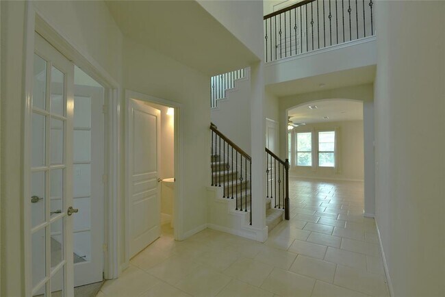 Building Photo - 5118 Kingship Ct