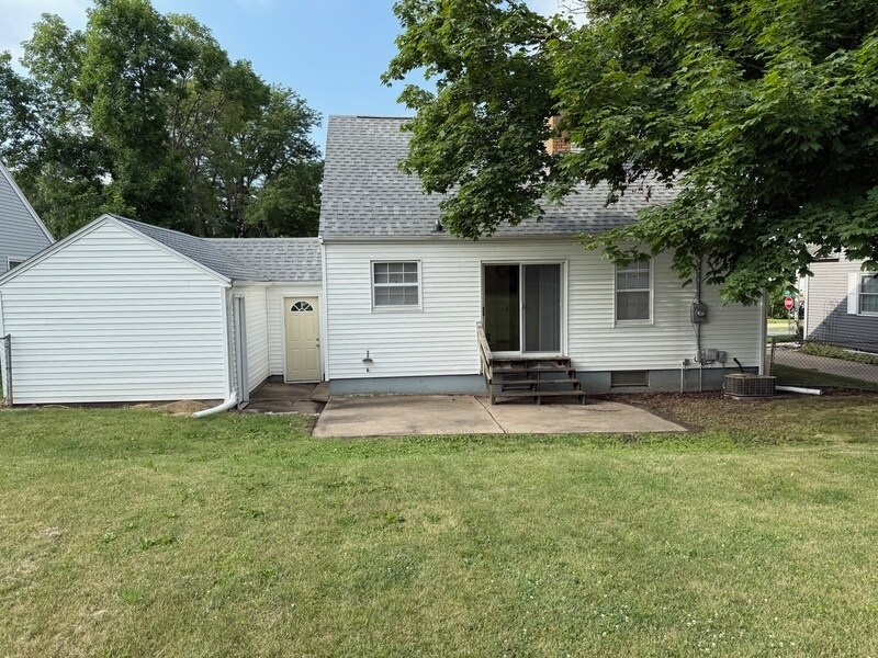 Primary Photo - 514 36th St NE