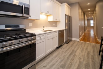 Building Photo - 5310 S Harper Ave