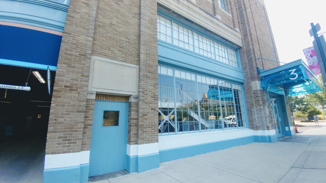 3 N Christopher Columbus Blvd Unit 428, Philadelphia, PA 19106 Condo