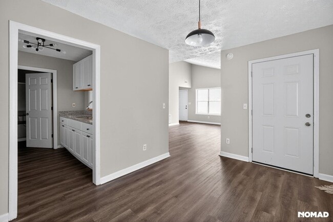 Foto del edificio - 5508 Windwood Rd