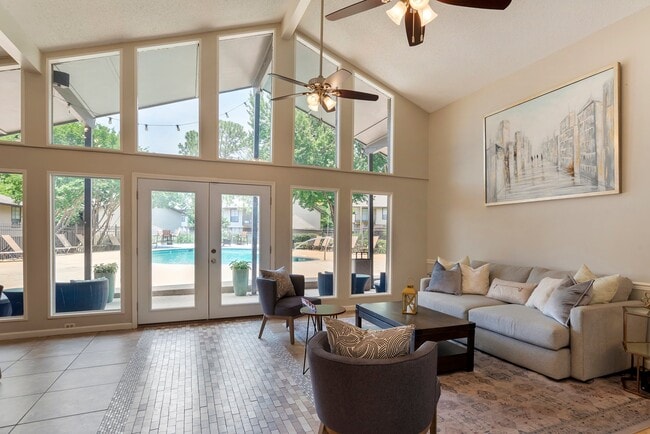 Foto del edificio - Lakeshore Landing Apartments