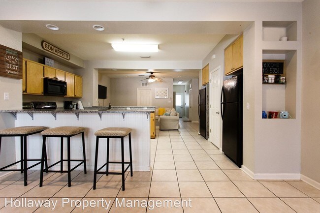 Building Photo - 1702 W Call