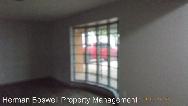 Foto del edificio - 3 br, 2 bath House - 7816 Chantilly Ln