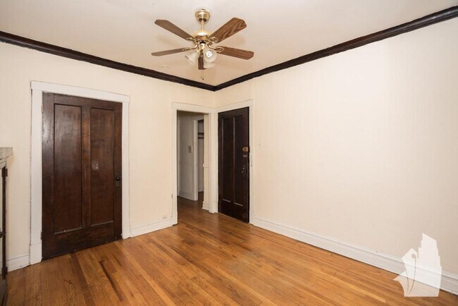 Foto del edificio - 4844 N Rockwell St