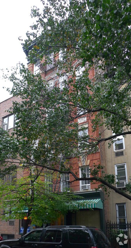 Foto del edificio - 235 E 81st St