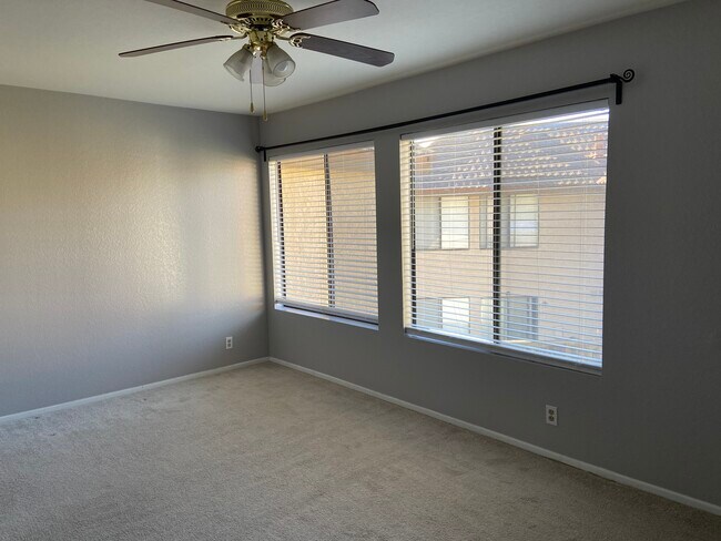 Building Photo - 25885 Trabuco Rd