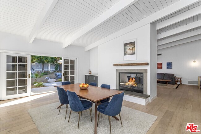 Building Photo - 23826 Burbank Blvd