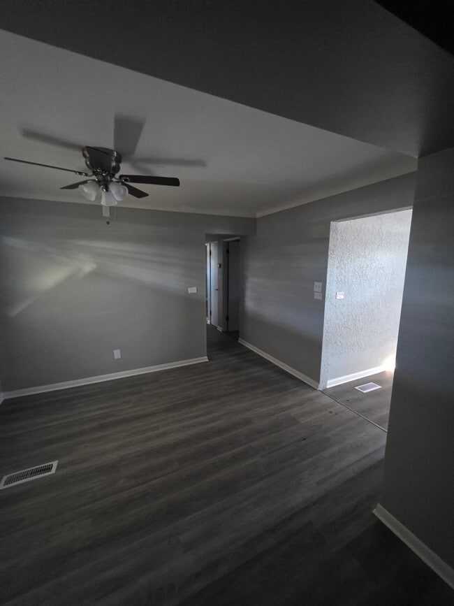 Building Photo - 315 Water St