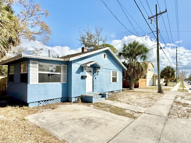 Building Photo - 1914 31st St S