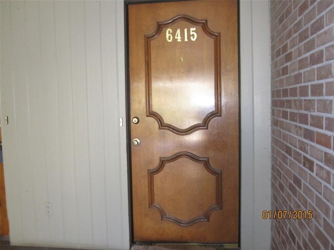Foto del edificio - 6415 Bayou Glen Rd