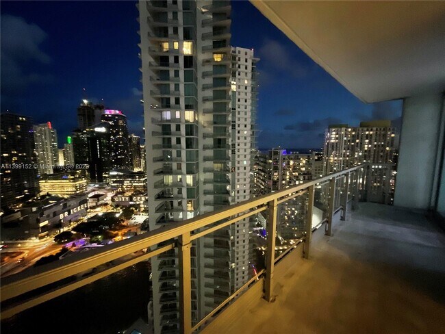 Foto del edificio - 90 SW 3rd St