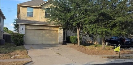 Building Photo - 2228 Nestlewood Dr