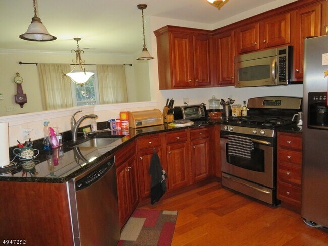 Foto del edificio - 138 Old Farm Dr