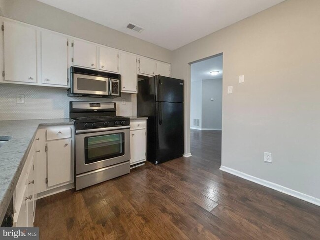 Building Photo - 101 Greenridge Cir