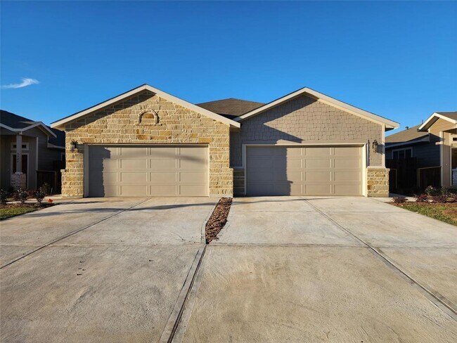 Building Photo - 9736 Grosbeak Ln