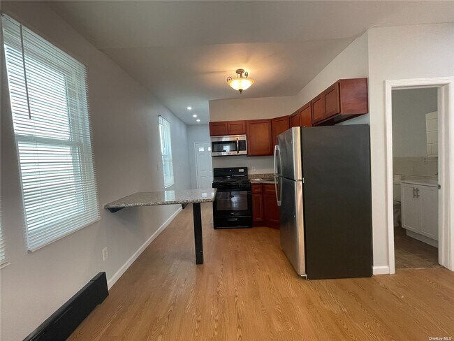 Building Photo - 313 Beach 90th St