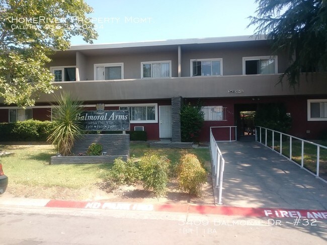 Foto del edificio - 3409 Balmoral Dr