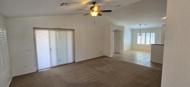 Building Photo - 1241 E Elm Rd