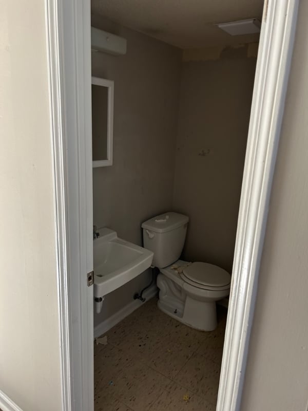 Building Photo - 135-137 Park St