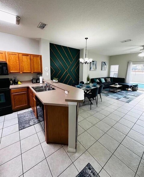 Building Photo - 4568 Alberto Cir