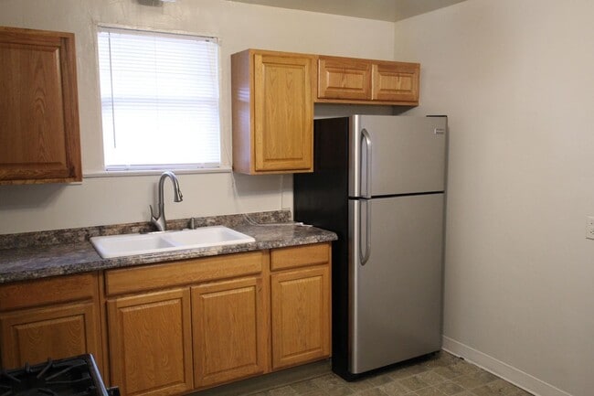 Building Photo - Beautiful 3bd1ba SF House with a Huge Yard...