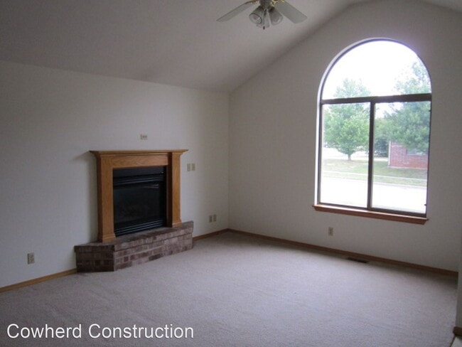 Building Photo - 2 br, 2 bath House - 3406 W Montclair