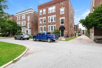 Building Photo - 753 Leland Ave