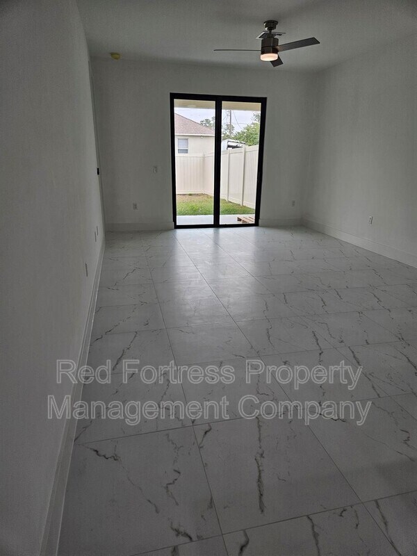 Foto del edificio - 5148 Centennial Blvd