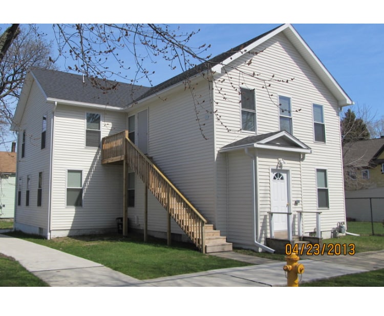 Primary Photo - 462 W 5th St