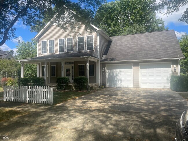Foto del edificio - 5670 Honey Locust Dr