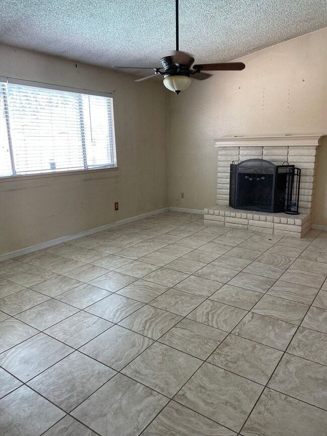 Building Photo - 3305 Sagittarius Ave