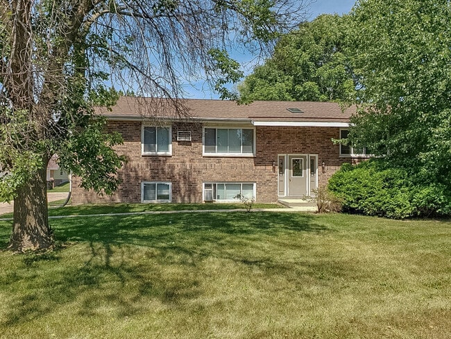 Building Photo - 531 Seminole Way