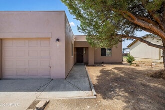 Building Photo - 7131 E Thrush Ln
