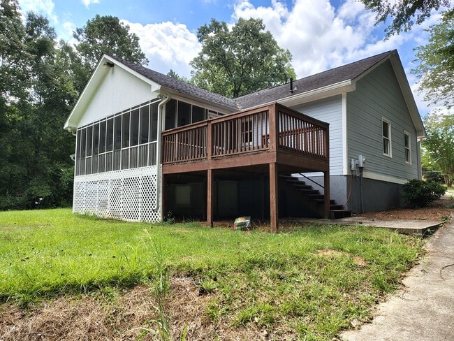 Building Photo - 2422 Happy Valley Cir