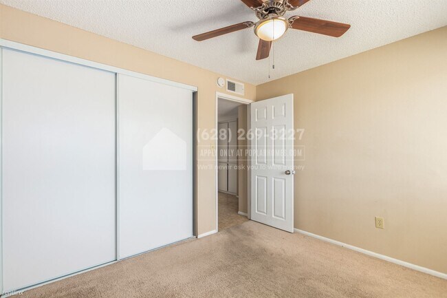 Building Photo - 3 br, 2 bath House - 14419 N 36th Place -