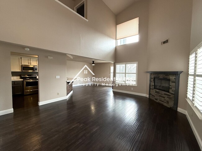 Foto del edificio - Wonderful 3bd/2.5ba Cameron Park Home!