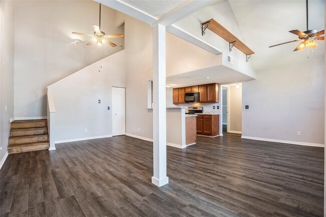 Building Photo - 12145 Armenia Gables Cir