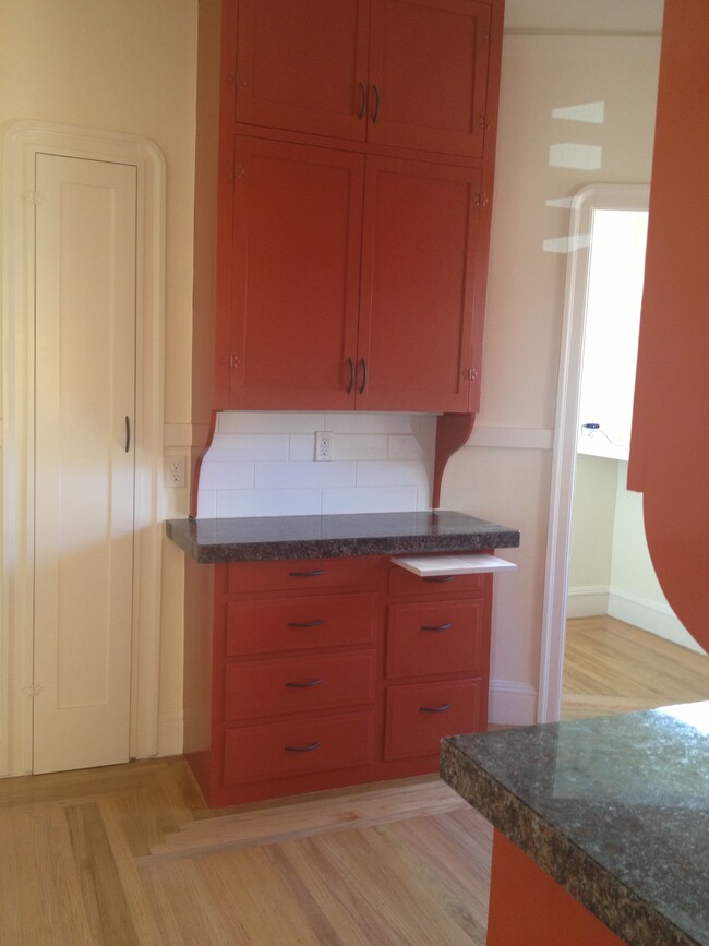 Kitchen - 3610 Brighton Ave