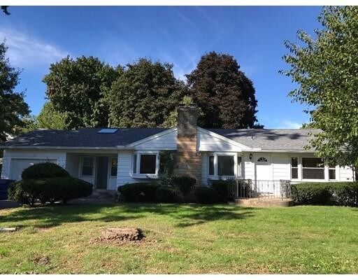 Primary Photo - 104 W Calvin St