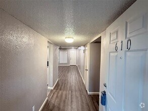 Building Photo - 6012 Westridge Ln