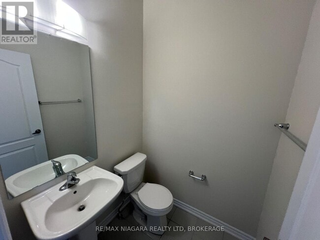 Building Photo - 151 Vanilla Trl