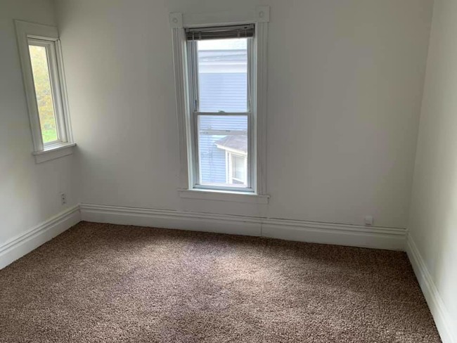Foto del edificio - 216 Burr Oak St