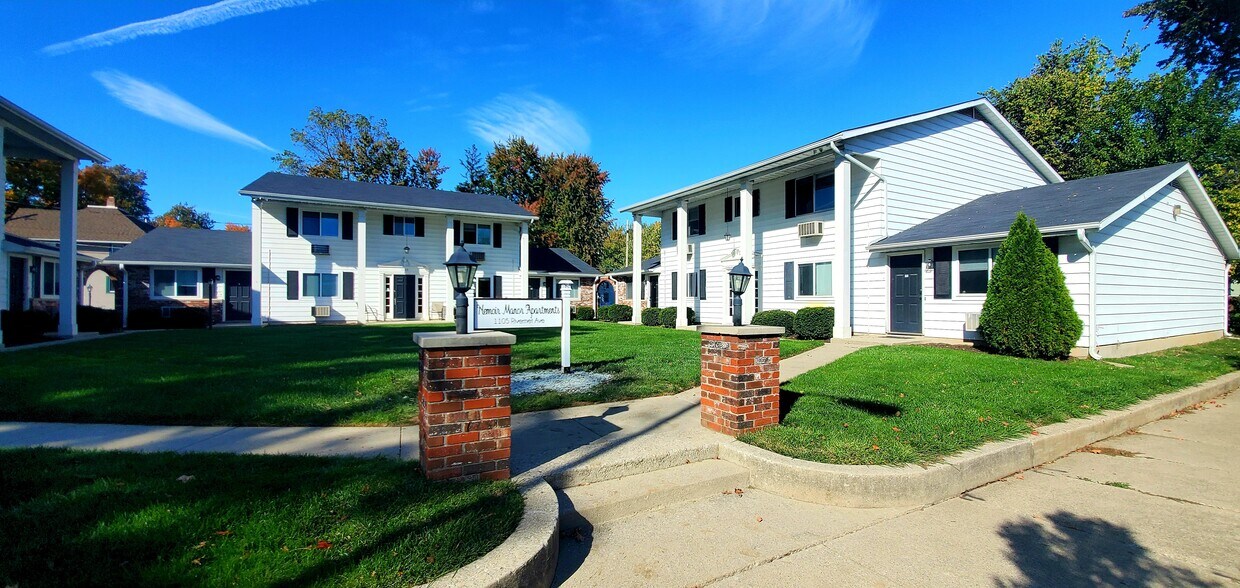 Primary Photo - Nemoir Manor Apartments